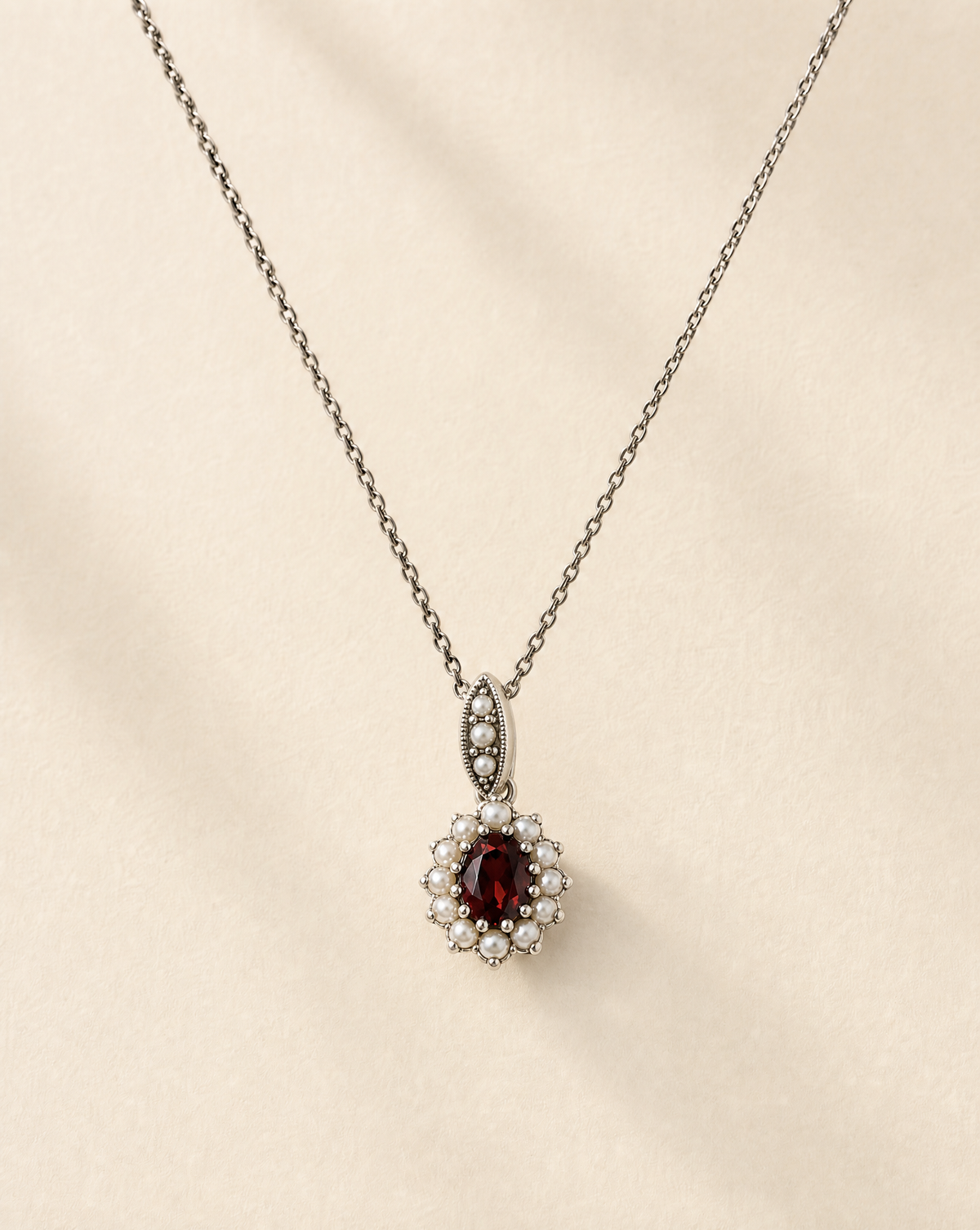 Cosmos pendant (Mars), oval red garnet pendant necklace in 925 sterling silver, Victorian-inspired celestial jewellery