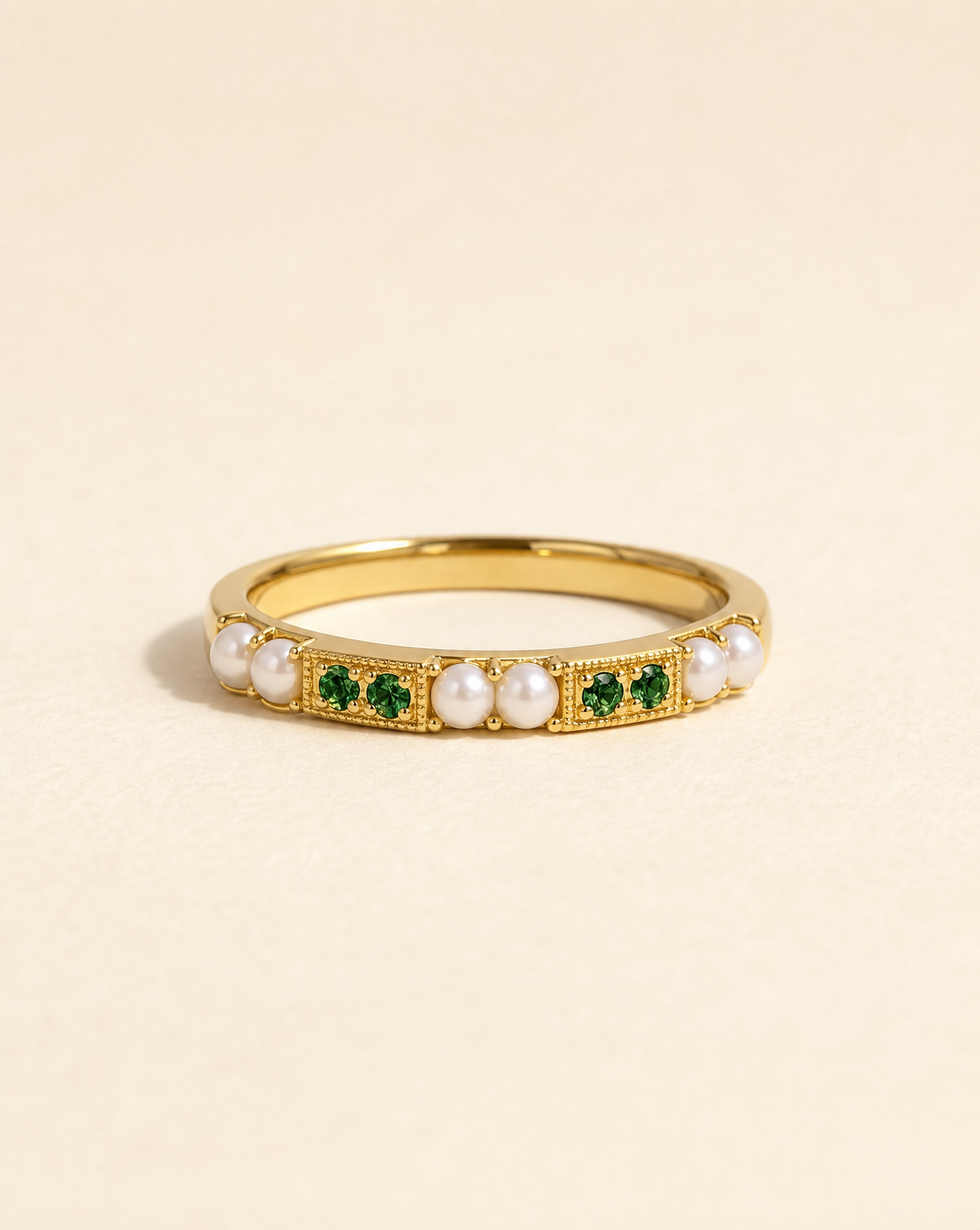 Emerald Gaze ring in gold plated 925 silver, emerald and seed pearl eternity band, Regency-inspired ring
