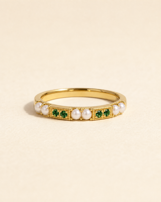 Emerald Gaze ring in gold plated 925 silver, emerald and seed pearl eternity band, Regency-inspired ring