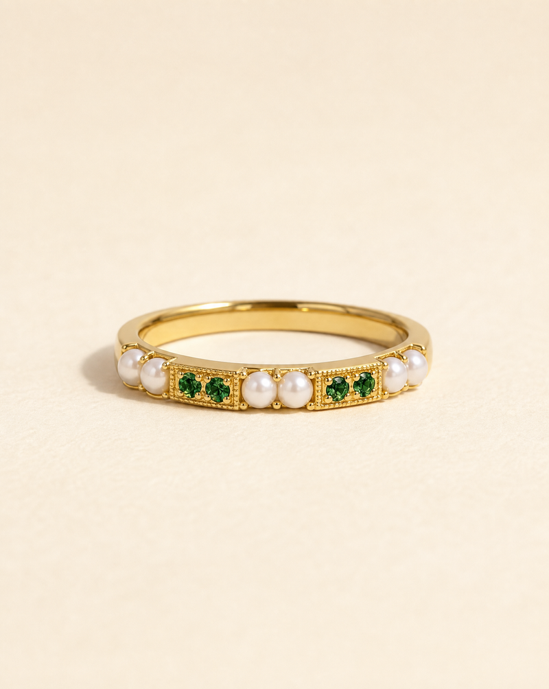 Emerald Gaze ring in gold plated 925 silver, emerald and seed pearl eternity band, Regency-inspired ring